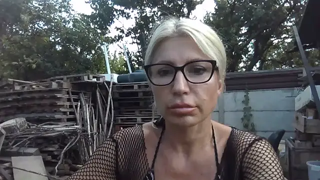 Snapshot of fox_red_lady7 chatting on 3, 7, 2026 fox red lady7 online show from 3, 7, 2026
