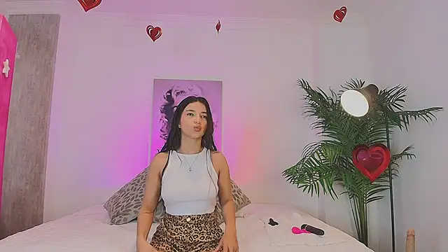 LUNAA    online show from 23, 2, 2026