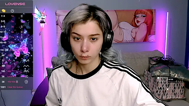 SophieAsh online show from 17, 10, 2025