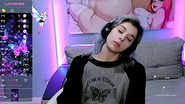 SophieAsh online show from 18, 10, 2025