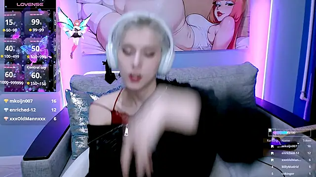 SophieAsh online show from 1, 11, 2025