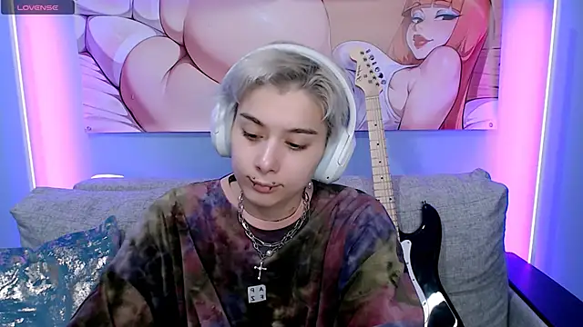 SophieAsh online show from 18, 11, 2025