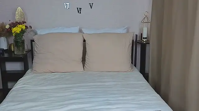 KathrynBrooks online show from 9, 9, 2025