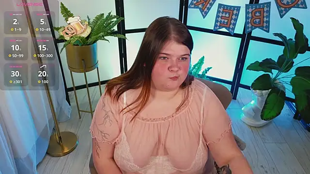 Snapshot of Mia_Ray chatting on 19, 9, 2025 Mia Ray online show from 19, 9, 2025