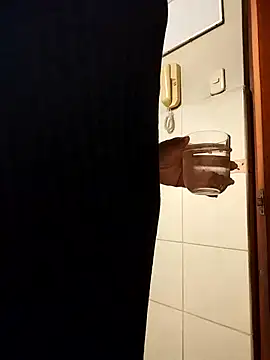 FallsForHerSmile online show from 8, 4, 2026