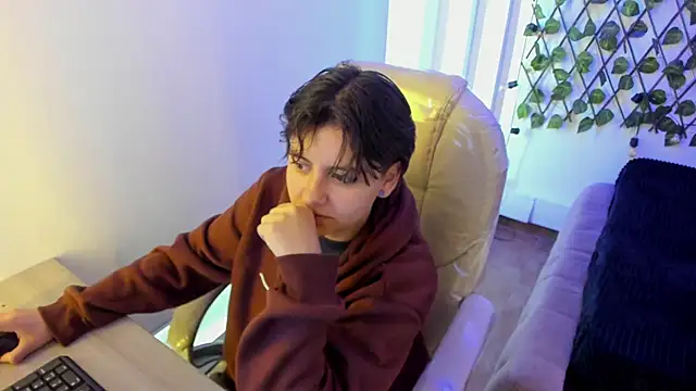 Snapshot of Nathaly_ds chatting on 13, 10, 2025 Nathaly ds online show from 13, 10, 2025