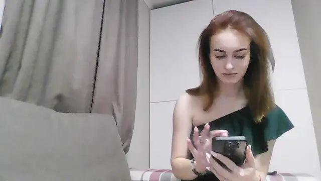 Requellia online show from 8, 11, 2025