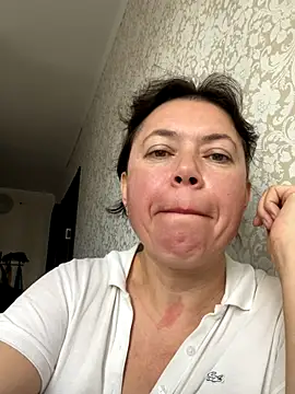 Kiravix online show from 3, 11, 2025