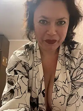 Kiravix online show from 5, 2, 2026