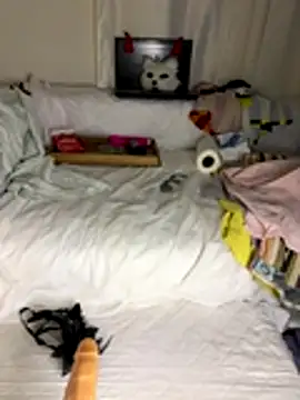 Snapshot of Ozge-SluttyScream69 chatting on 16, 12, 2025 Ozge-SluttyScream69 online show from 16, 12, 2025