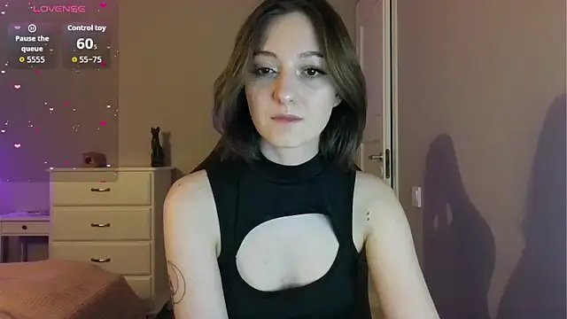 white liillyy online show from 20, 5, 2026