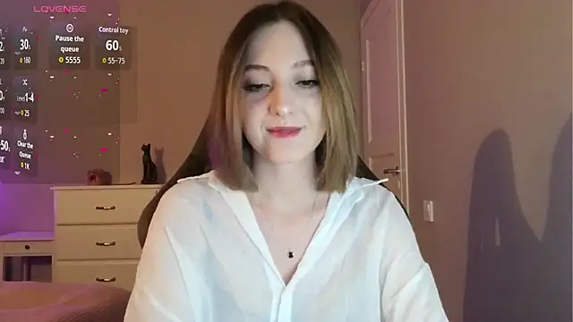Snapshot of white_liillyy chatting on 23, 6, 2026 white liillyy online show from 23, 6, 2026
