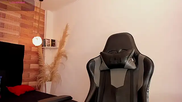 Emily brown04 online show from 9, 11, 2025