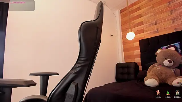 Emily brown04 online show from 11, 11, 2025