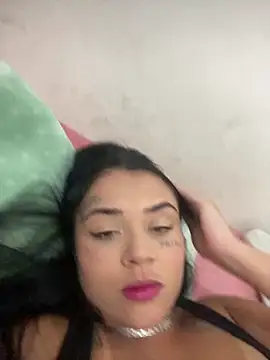 Snapshot of Babebommer chatting on 4, 10, 2025 Babebommer online show from 4, 10, 2025