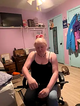 KadiSparkle online show from 4, 11, 2025