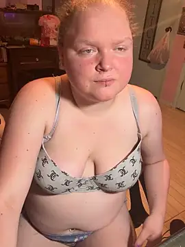 KadiSparkle online show from 11, 11, 2025