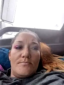 Snapshot of SnowBunny1224 chatting on 2, 12, 2025 SnowBunny1224 online show from 2, 12, 2025