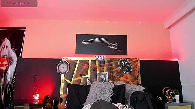 ScarletTorres online show from 22, 10, 2025