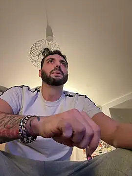 Simon-xx online show from 7, 3, 2026