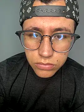 Kurtxxx22 online show from 14, 11, 2025