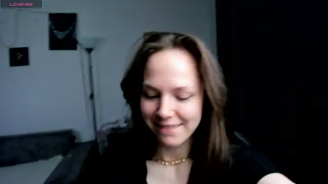 Snapshot of cute_little_ass chatting on 16, 4, 2026 cute little ass online show from 16, 4, 2026