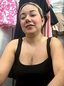 Snapshot of Fabii15 chatting on 13, 9, 2025 Fabii15 online show from 13, 9, 2025