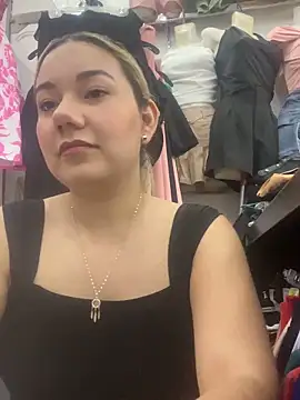 Snapshot of Fabii15 chatting on 17, 9, 2025 Fabii15 online show from 17, 9, 2025