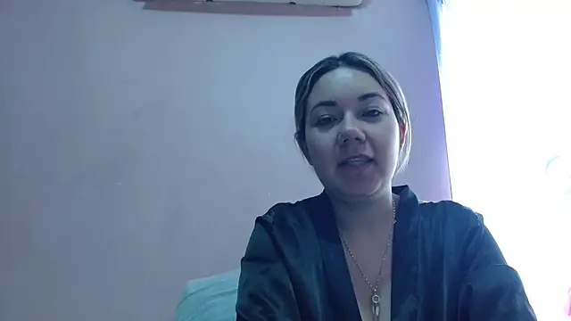 Snapshot of Fabii15 chatting on 7, 10, 2025 Fabii15 online show from 7, 10, 2025