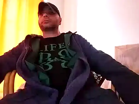 Snapshot of SmokedAlloy2 chatting on 1, 2, 2026 SmokedAlloy2 online show from 1, 2, 2026