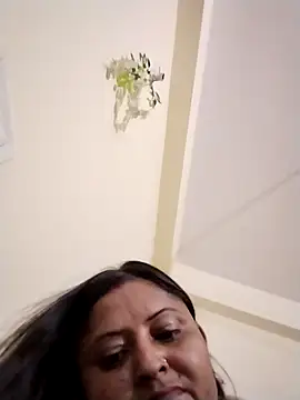 Snapshot of Sexey-Rani chatting on 9, 10, 2025 Sexey-Rani online show from 9, 10, 2025