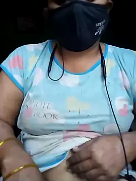 Snapshot of Sexey-Rani chatting on 30, 10, 2025 Sexey-Rani online show from 30, 10, 2025