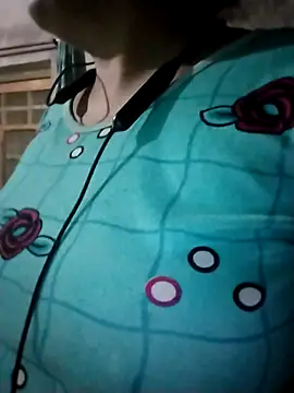 Snapshot of Sexey-Rani chatting on 30, 10, 2025 Sexey-Rani online show from 30, 10, 2025