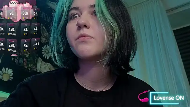 Snapshot of Miko_Meow chatting on 1, 12, 2025 Miko Meow online show from 1, 12, 2025