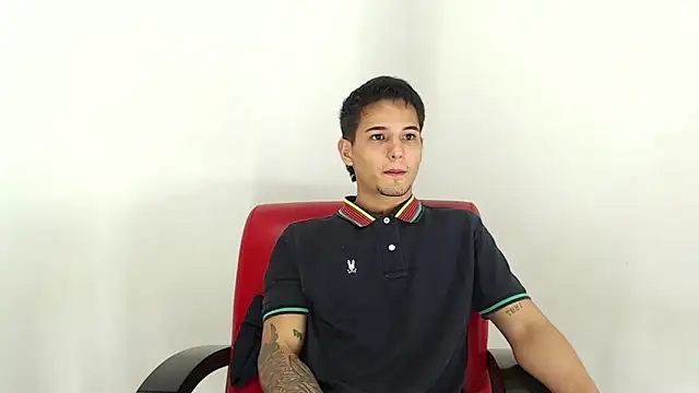 Alex mojica online show from 1, 3, 2026