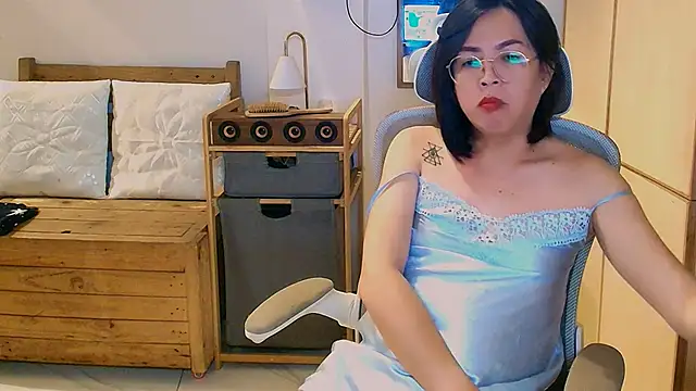 moriliciousxxx online show from 17, 12, 2025