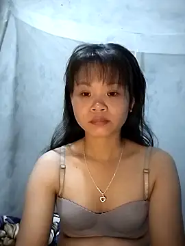 LinhNa999 online show from 4, 11, 2025