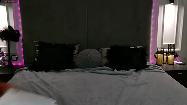 Snapshot of RedSpark_ chatting on 7, 2, 2026 RedSpark online show from 7, 2, 2026