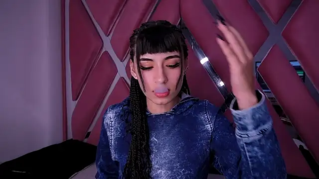 Snapshot of Alynn_Bri_ chatting on 3, 4, 2026 Alynn Bri online show from 3, 4, 2026