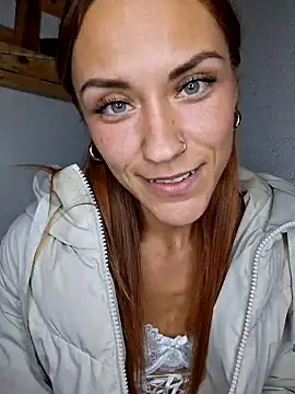 Snapshot of SlimBellaa chatting on 30, 9, 2025 SlimBellaa online show from 30, 9, 2025