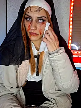 Snapshot of SlimBellaa chatting on 1, 11, 2025 SlimBellaa online show from 1, 11, 2025