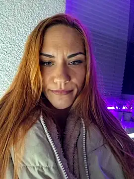 Snapshot of SlimBellaa chatting on 7, 11, 2025 SlimBellaa online show from 7, 11, 2025