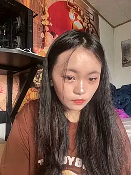 Julia-Elsa online show from 15, 10, 2025