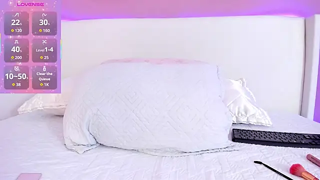  Saandy online show from 4, 12, 2025