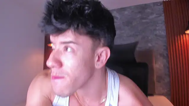Snapshot of MaxCooper1 chatting on 10, 9, 2025 MaxCooper1 online show from 10, 9, 2025