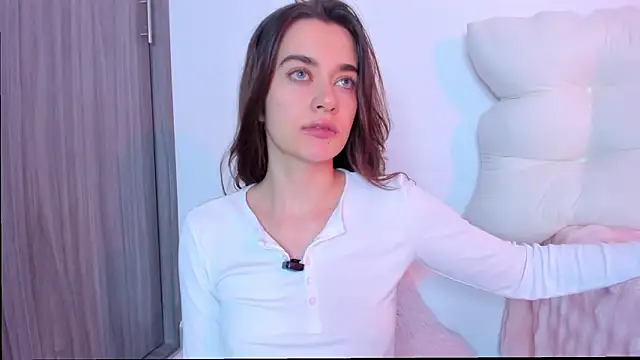 MissLana77 online show from 7, 3, 2026