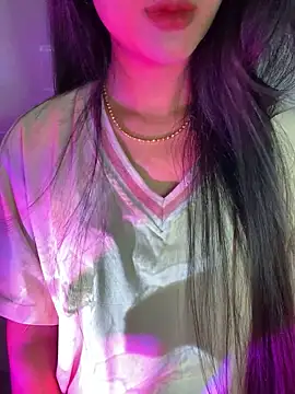 Snapshot of Sexlove_bb chatting on 8, 2, 2026 Sexlove bb online show from 8, 2, 2026