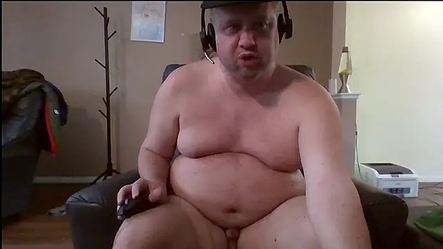 Snapshot of Single_White_Male chatting on 3, 5, 2026 Single White Male online show from 3, 5, 2026