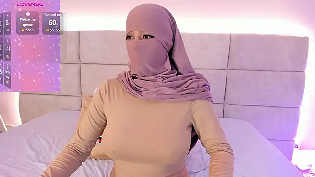  Nadiaa online show from 3, 12, 2025