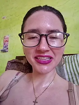 Snapshot of Linda_Hot13 chatting on 17, 9, 2025 Linda Hot13 online show from 17, 9, 2025